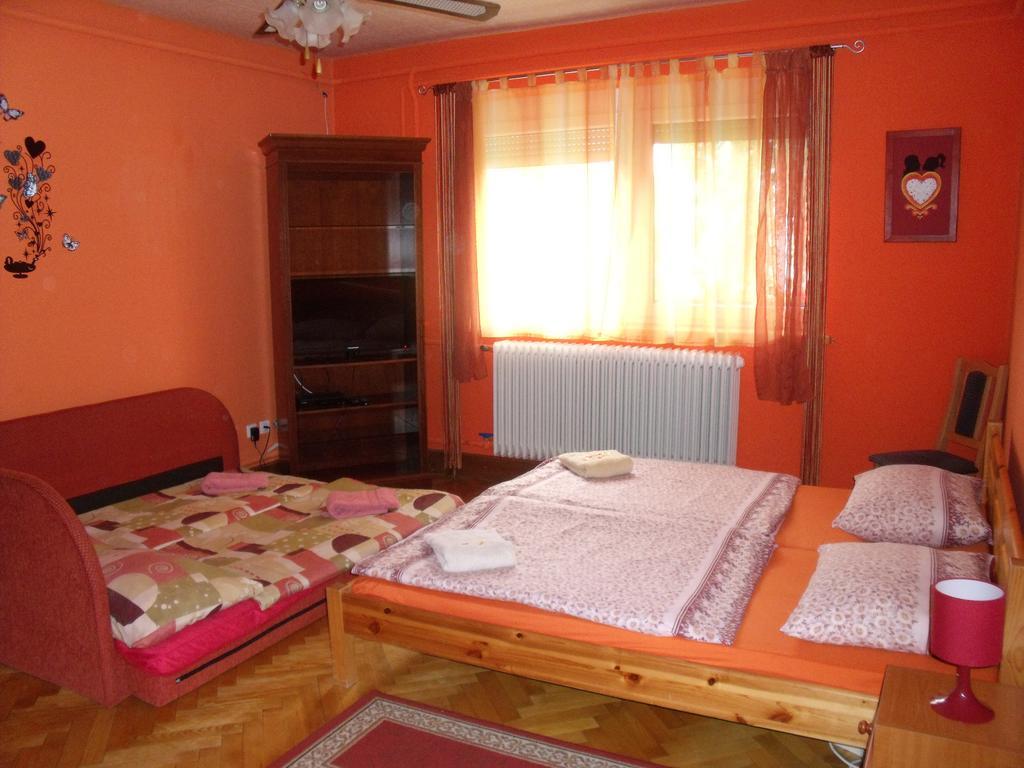 Viola Vendégház Kehidakustány Esterno foto